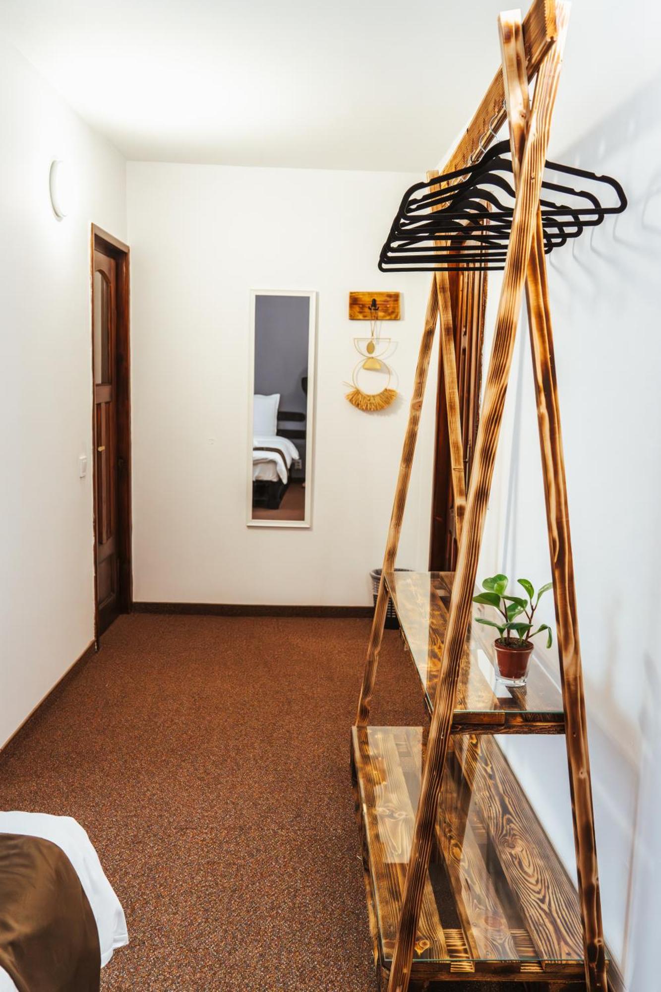 Casa Rosu Hotel Cluj-Napoca Buitenkant foto